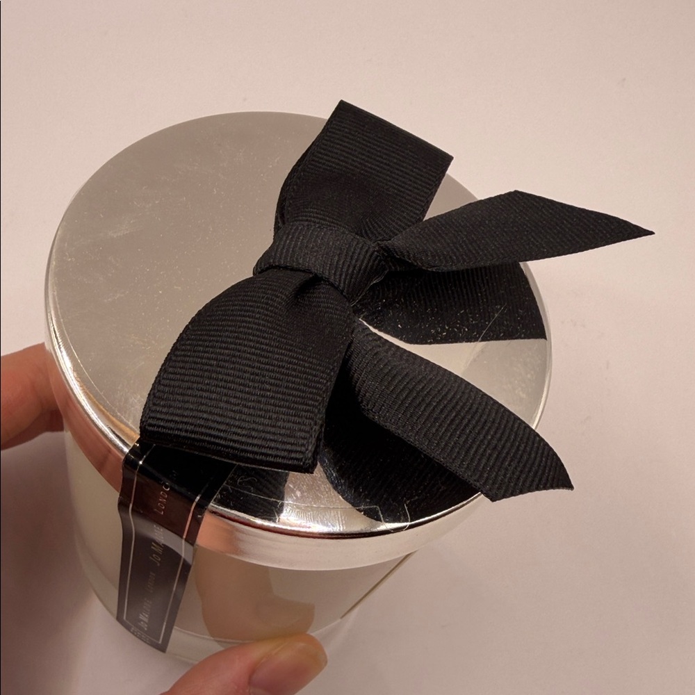 Jo Malone, English Oak Candle, NEW!!! - Picture 7 of 9